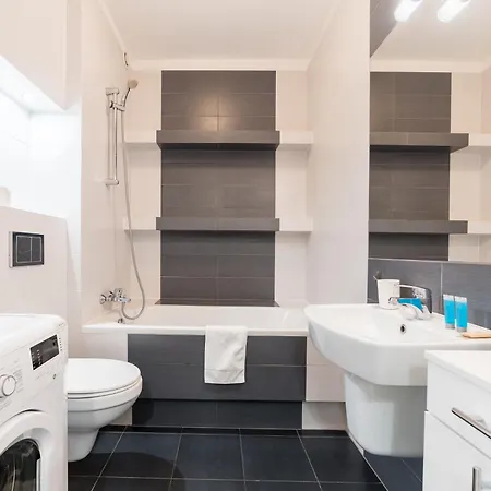 Dębiec Comfort By Bookinghost Apartament *