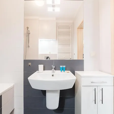 Apartament Dębiec Comfort By Bookinghost *